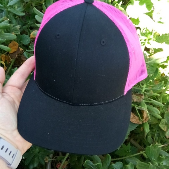 💢‼️SOLD💢‼️Farm Girl Chicken Snap Back - Picture 2 of 2